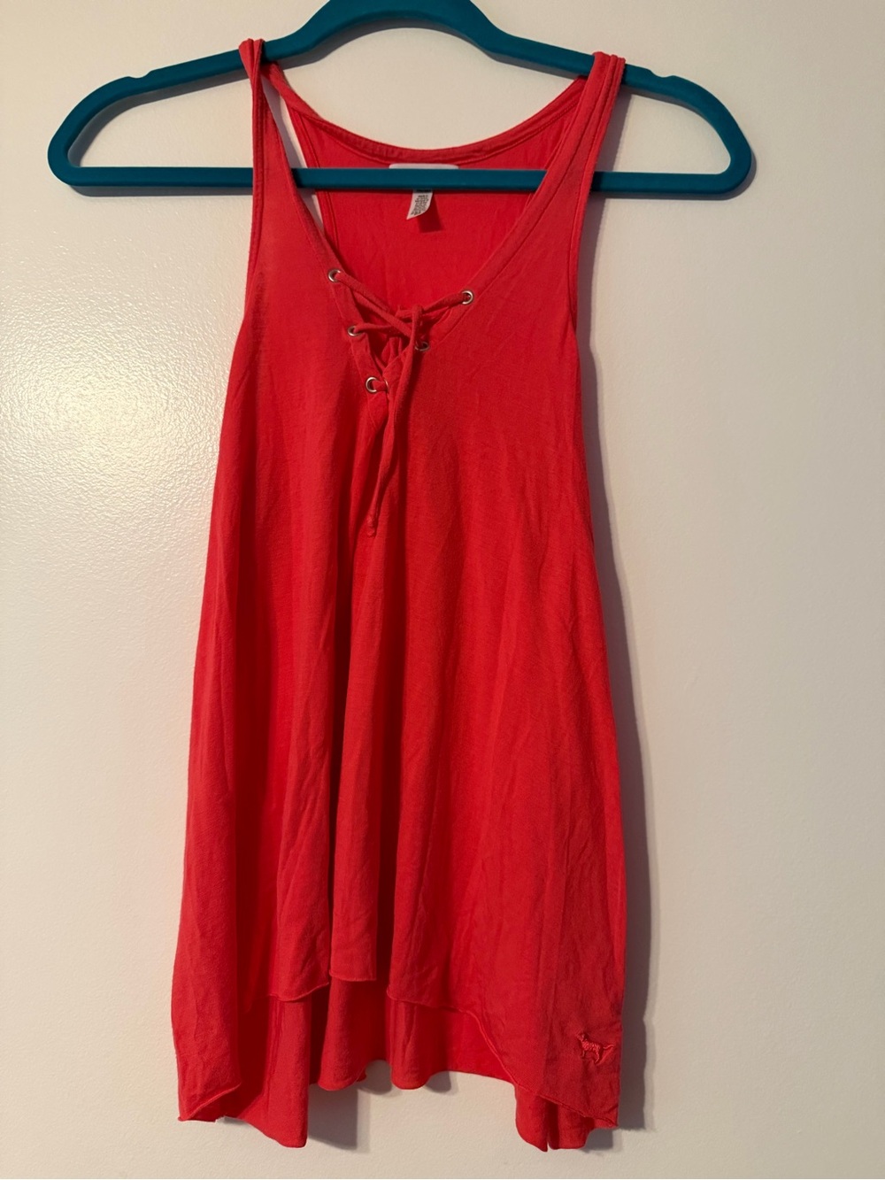 PINK Super Soft Size M Lace-Up Tank in Coral